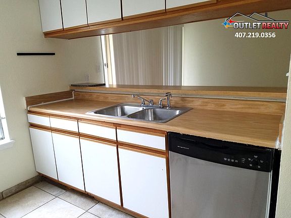 5th image of 2129 Lyme Bay Dr