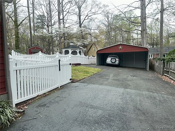 3rd image of 2611 Mistwood Forest Dr