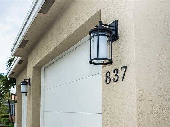 5th image of 837 NW 1st Ave