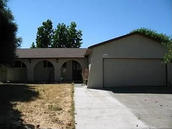 7885 Beverly Dr photo 1