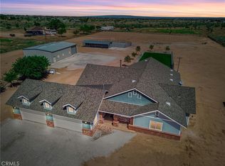 9378 Muscatel Rd, Phelan, CA 92371