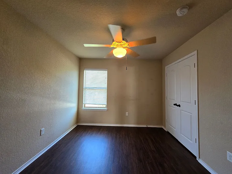 203 Anne Louise Dr — Photo 9