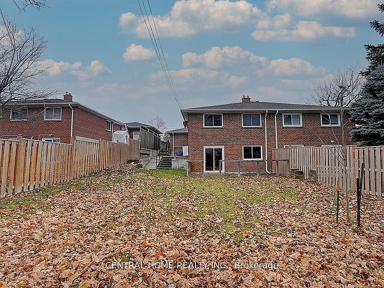 50 Sherwood Forest Dr #LOWER — Photo 24