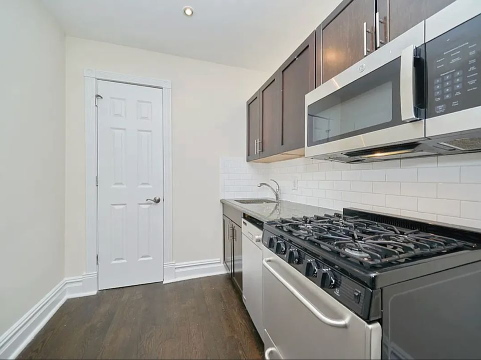 2nd image of 242 E 75th St APT 2
