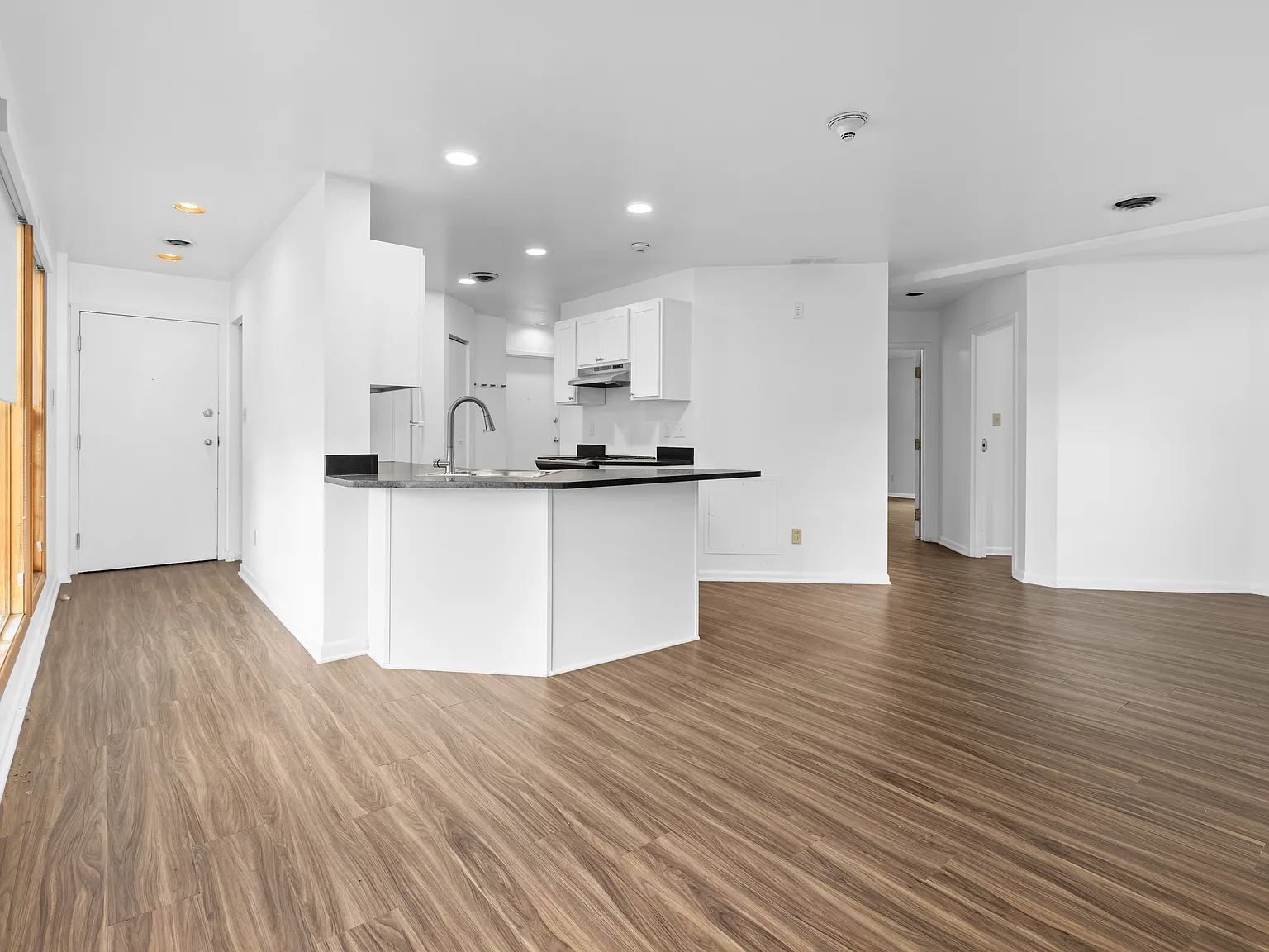 Griffin House — Photo 2