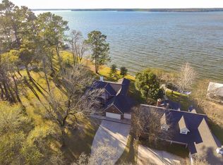 14040 Lakepoint Dr, Willis, TX 77318