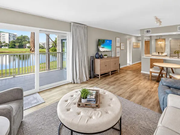 900 Harbour Point Ln #900, Miramar Beach, FL 32550