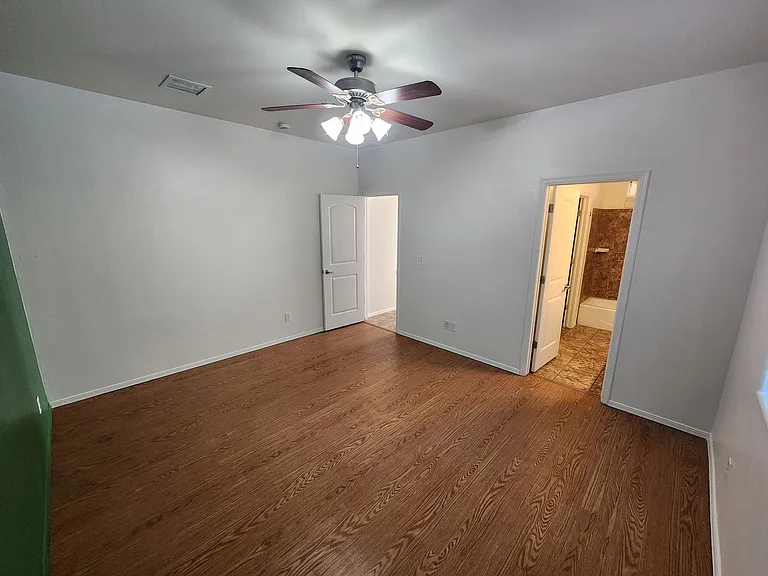 4942 Sherwood Rd — Photo 13