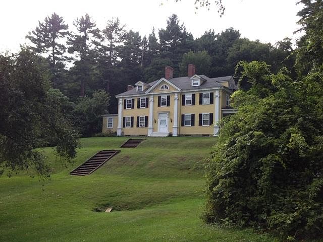 Front View of the Longfellow House
