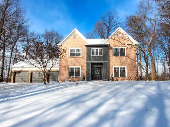 1611 W Kama Dr, La Porte, IN 46350