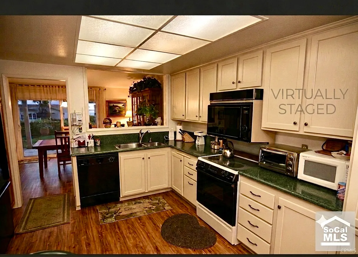 3 bed, 1546 sqft, $4,750 — Photo 2