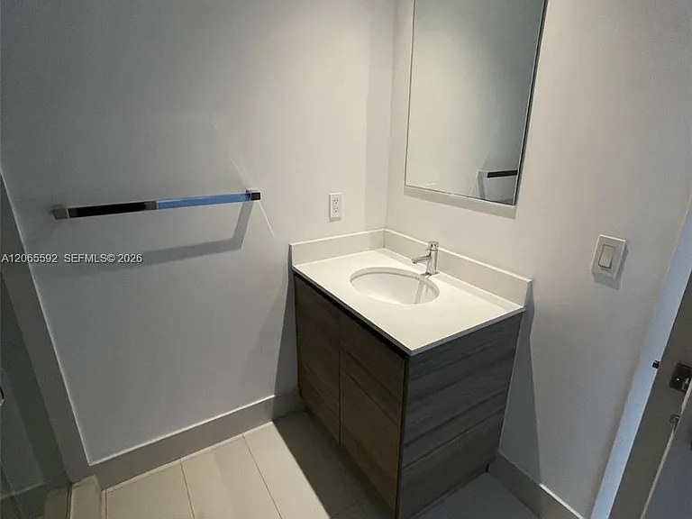 121 NE 34th St #1810 — Photo 7