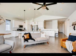 18 E Heron Hills Ave, Saratoga Springs, UT 84045