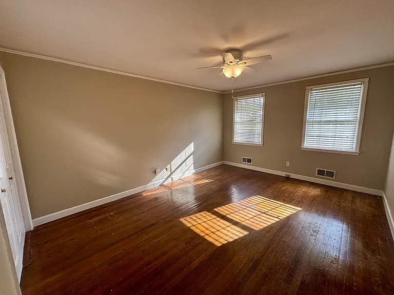 807 Barrett Ln — Photo 20