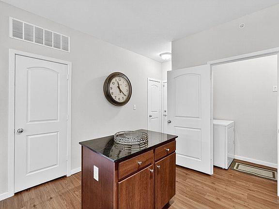 4th image of 90 Molina Way #436