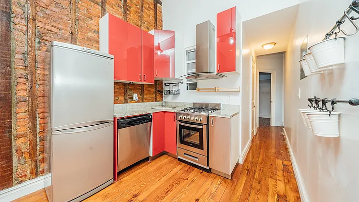 Rented by Terra Magia Inc | media 17