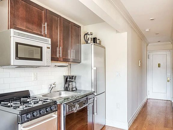 4th image of 535 Hudson St #4OH