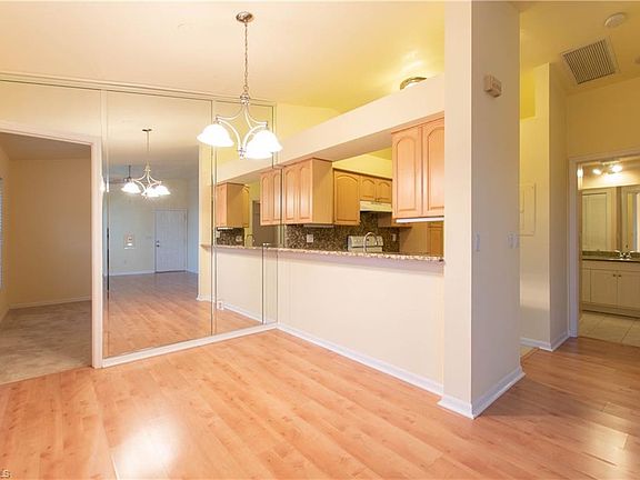 5th image of 13241 Whitehaven Ln APT 807