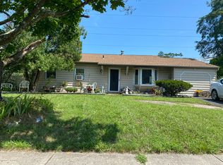1550 Redondo Ln, Lakewood, NJ 08701
