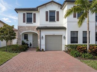 3338 W 112th St, Hialeah, FL 33018