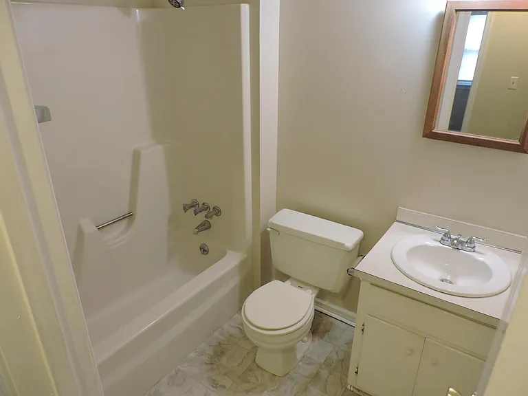 131 Fairmont Dr — Photo 8