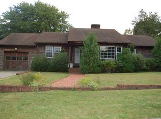 18 Brimfield Rd, Cranston, RI 02920