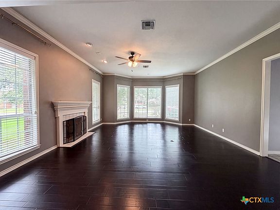 3rd image of 2717 Wickersham Dr
