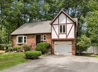 31 Pinewood Rd, Wellesley, MA 02482