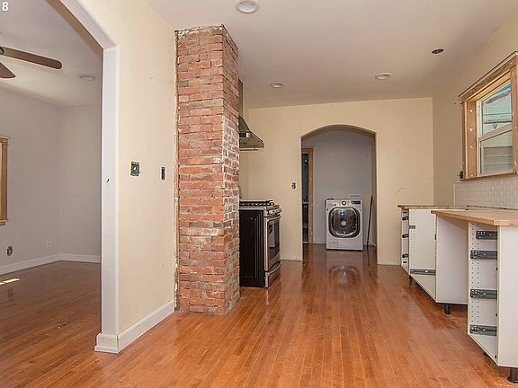 5th image of 1770 NW Goetz St #Multi