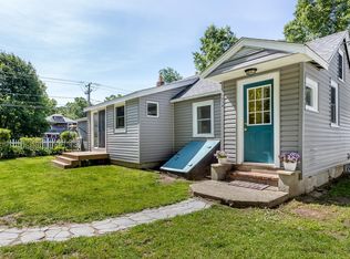 1054 Monponsett St, Hanson, MA 02341