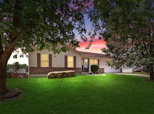 354 Santa Cruz Dr, Moscow Mills, MO 63362