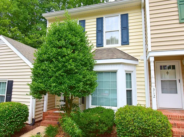 314 Riverwalk Cir, Cary, NC 27511