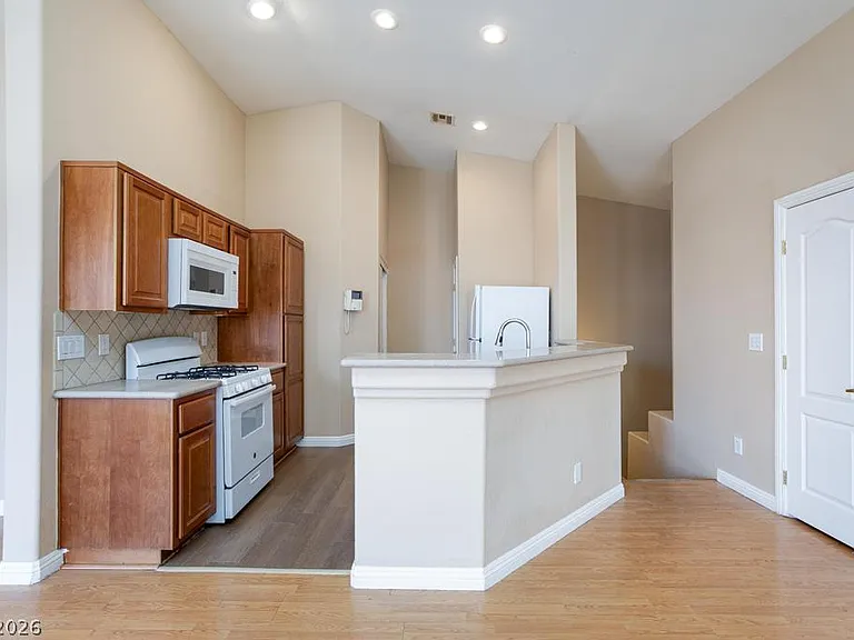 8800 Horizon Wind Ave #101 — Photo 9