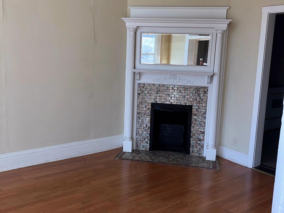 2nd image of 2625 Kemper Ln #1
