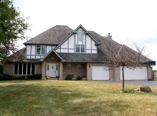 515 Grand Meadow Ln, McHenry, IL