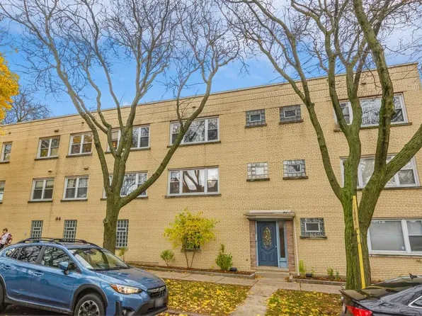 5049 W Carmen Ave #8, Chicago, IL 60630
