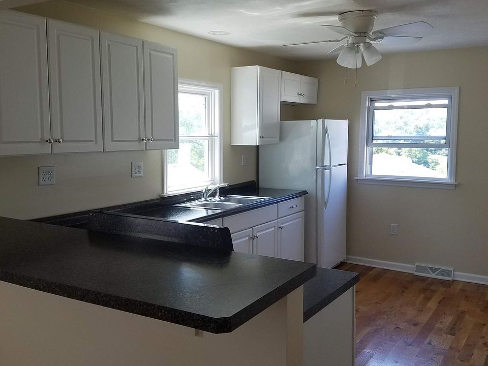 1st image of 930 Buena Vista Blvd