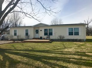 622 S Church St, Carmi, IL 62821