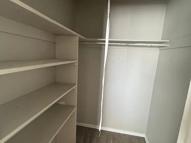 203 E Chestnut Street — Photo 9