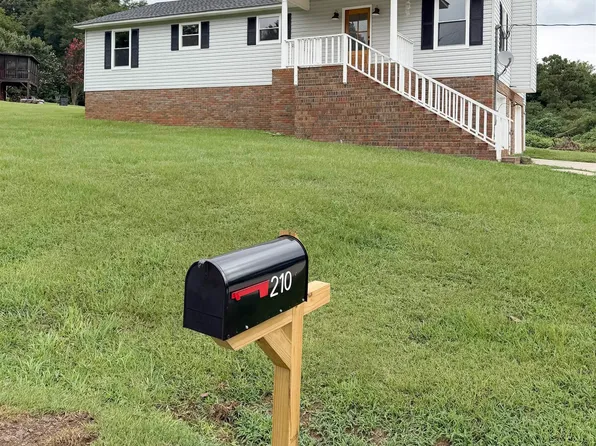 210 Frances Ln, Hayden, AL 35079
