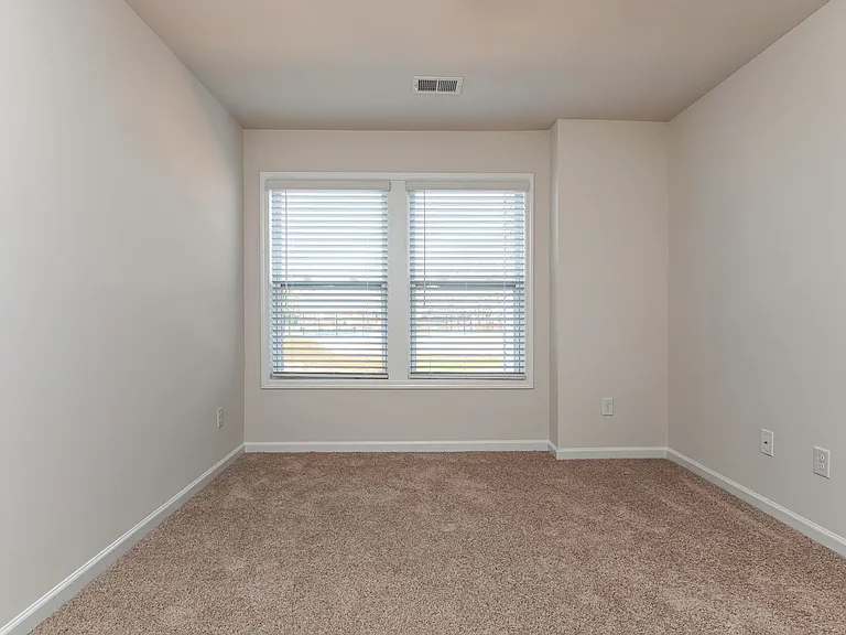 437 Yellow Fox Rd — Photo 26