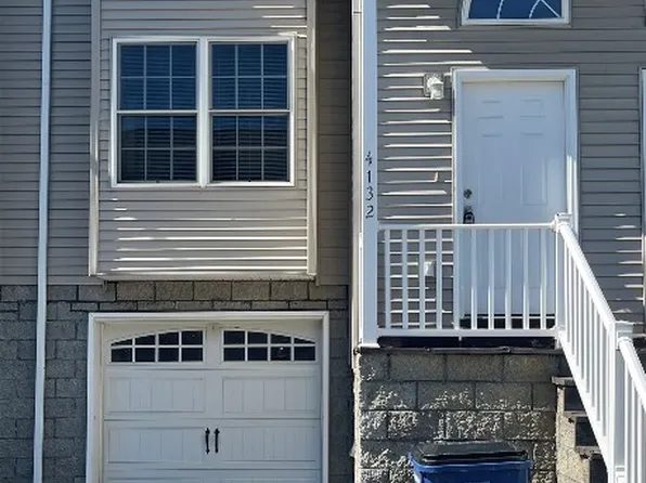 4132 Wood Hills Dr, Erie, PA 16510