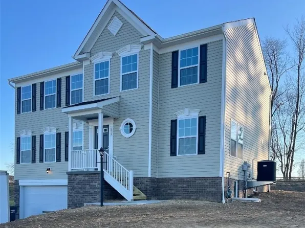 215 Cornstalk Ct, Forward Township But, PA 16033
