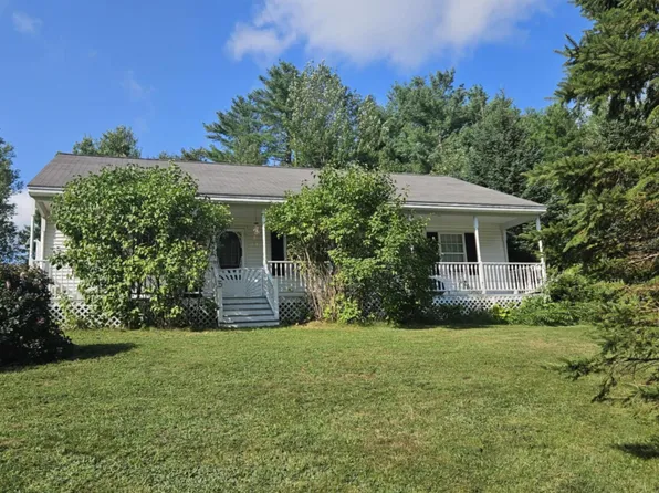 5 Alora Street, Lisbon, ME 04252