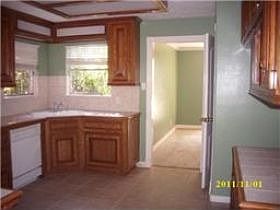 4th image of 5702 Weisinger Dr