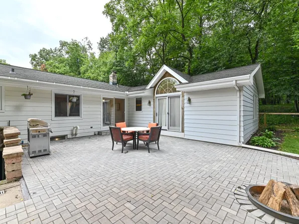 N2438 Elgin Club DRIVE, Lake Geneva, WI 53147