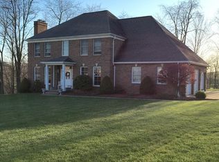 69696 Crestview Ln, Saint Clairsville, OH 43950