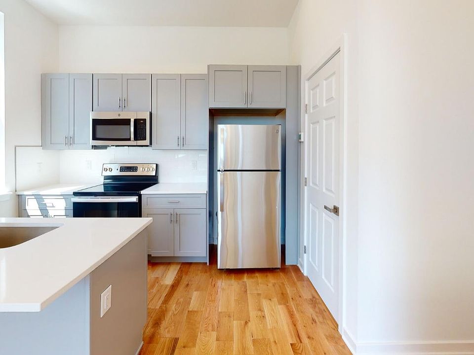 1st image of 2722 W Master St #C