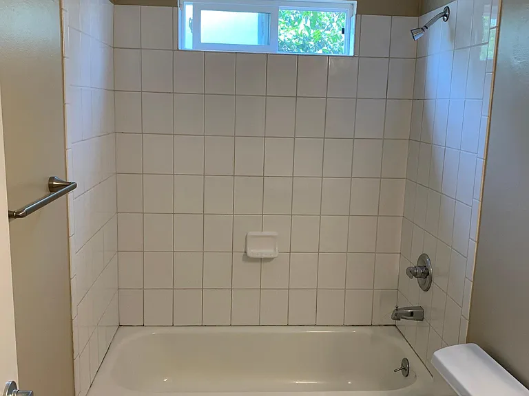 3005 Ellis St — Photo 8