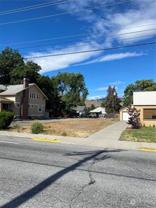 624 Okanogan Avenue, Wenatchee, WA, 98801